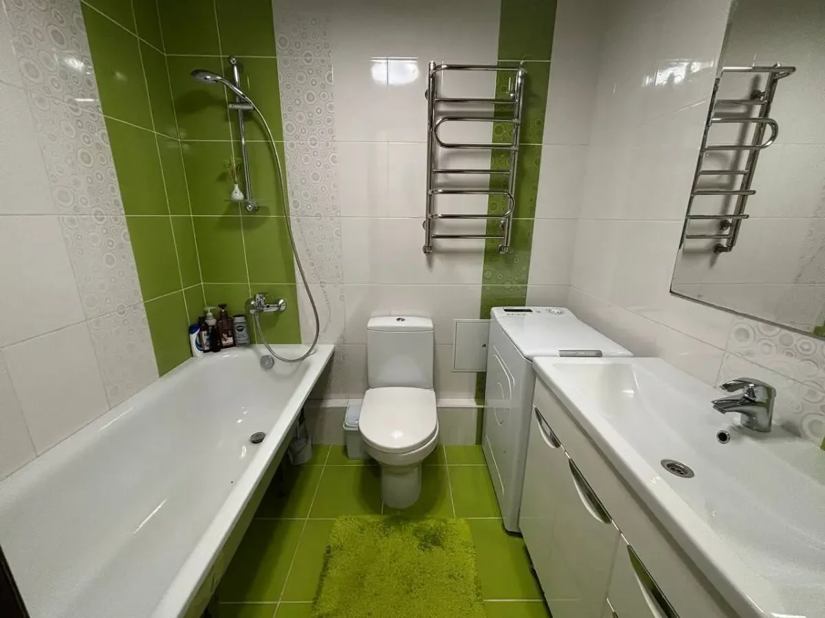 продам 2 комнатную квартиру, район рабочей 4