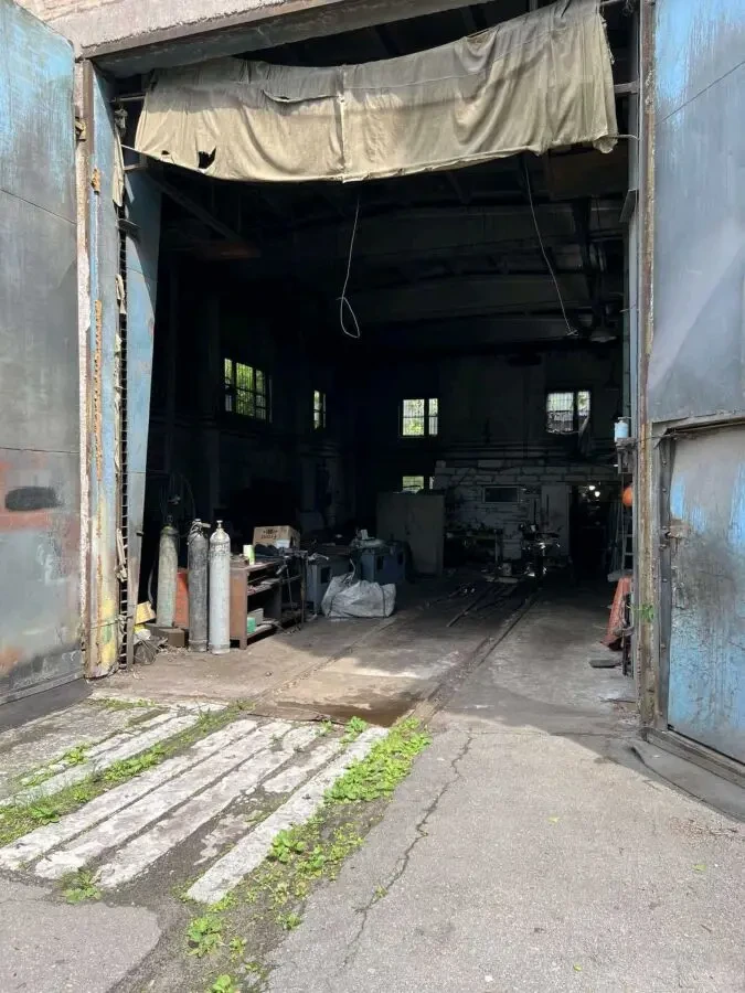 Аренда производственного помещения. Кран балка. Высокие ворота. 6