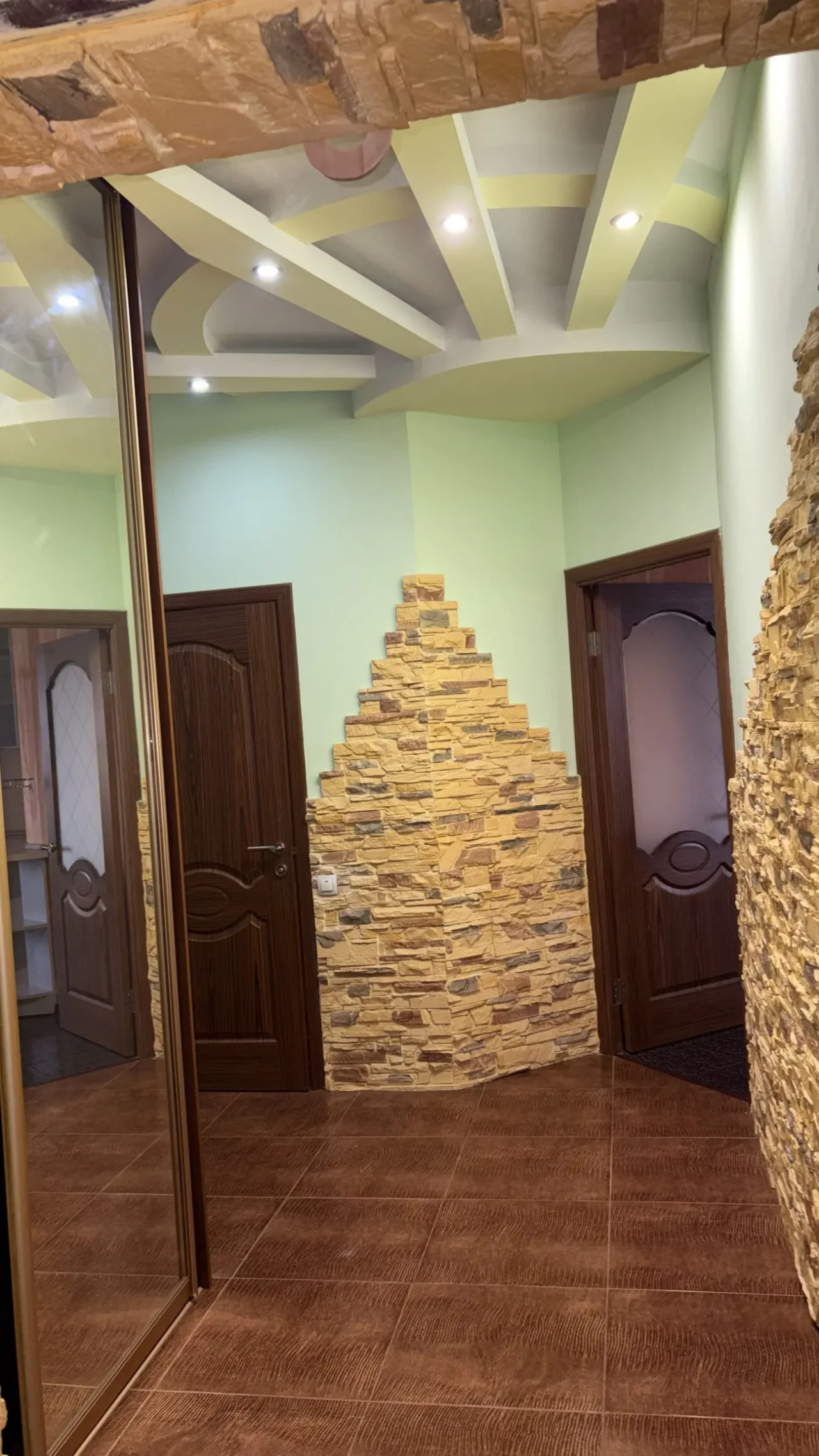 Однокімнатна квартира біля Привозу 8