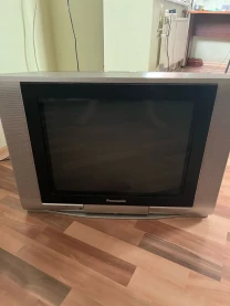 продаю теливизор  Panasonic TX-21FJ20T.