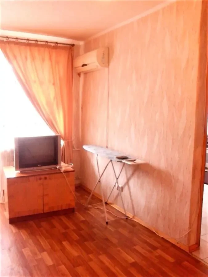 Незалежності-Титова, завжди гаряча вода, здам 1к.кв. 3