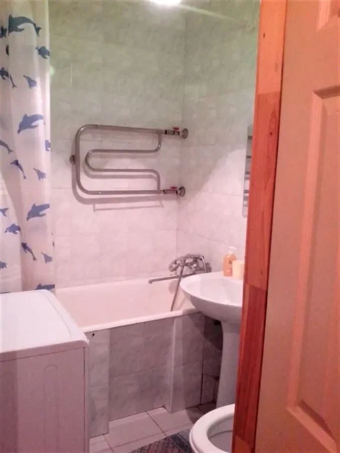 Незалежності-Титова, завжди гаряча вода, здам 1к.кв. 9