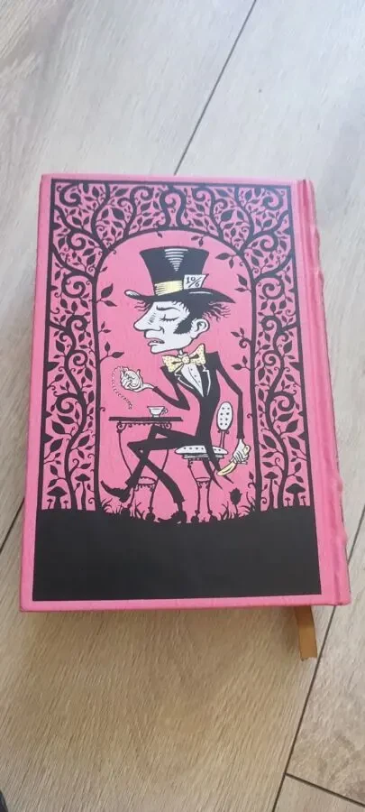Alice's Adventures in Wonderland  Льюис Кэрролл 2