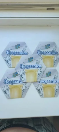 Костер (бирдекели) знаменитого бельгийского пивного бренда Hoegaarden (Хугарден)