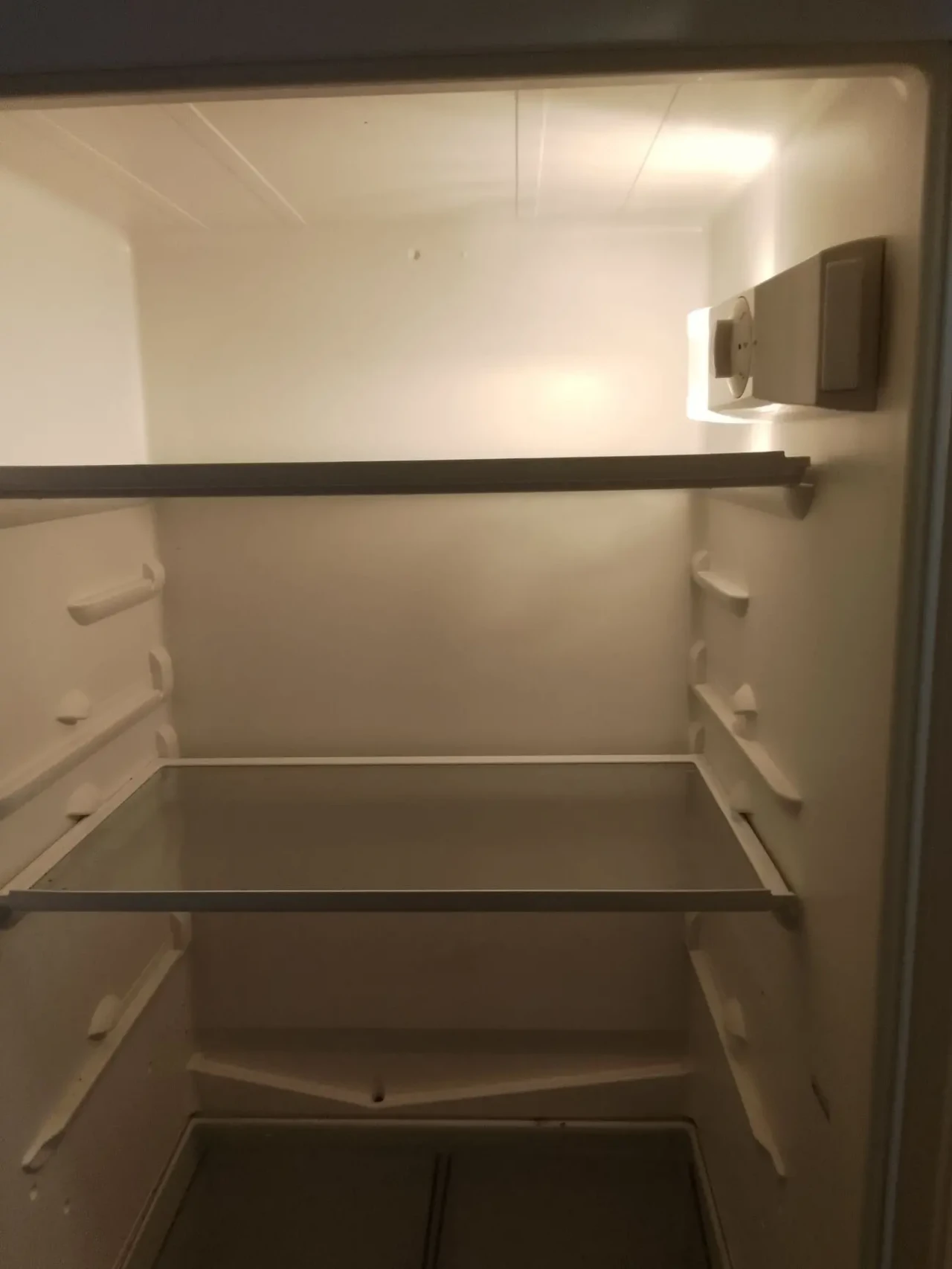 Холодильник фірми Gorenje. Б/у. 3