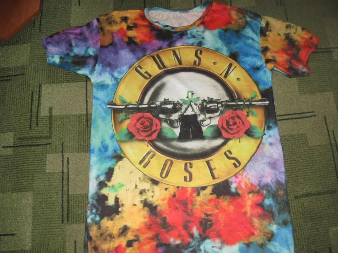 Футболка-мерч Gans-n-Roses
