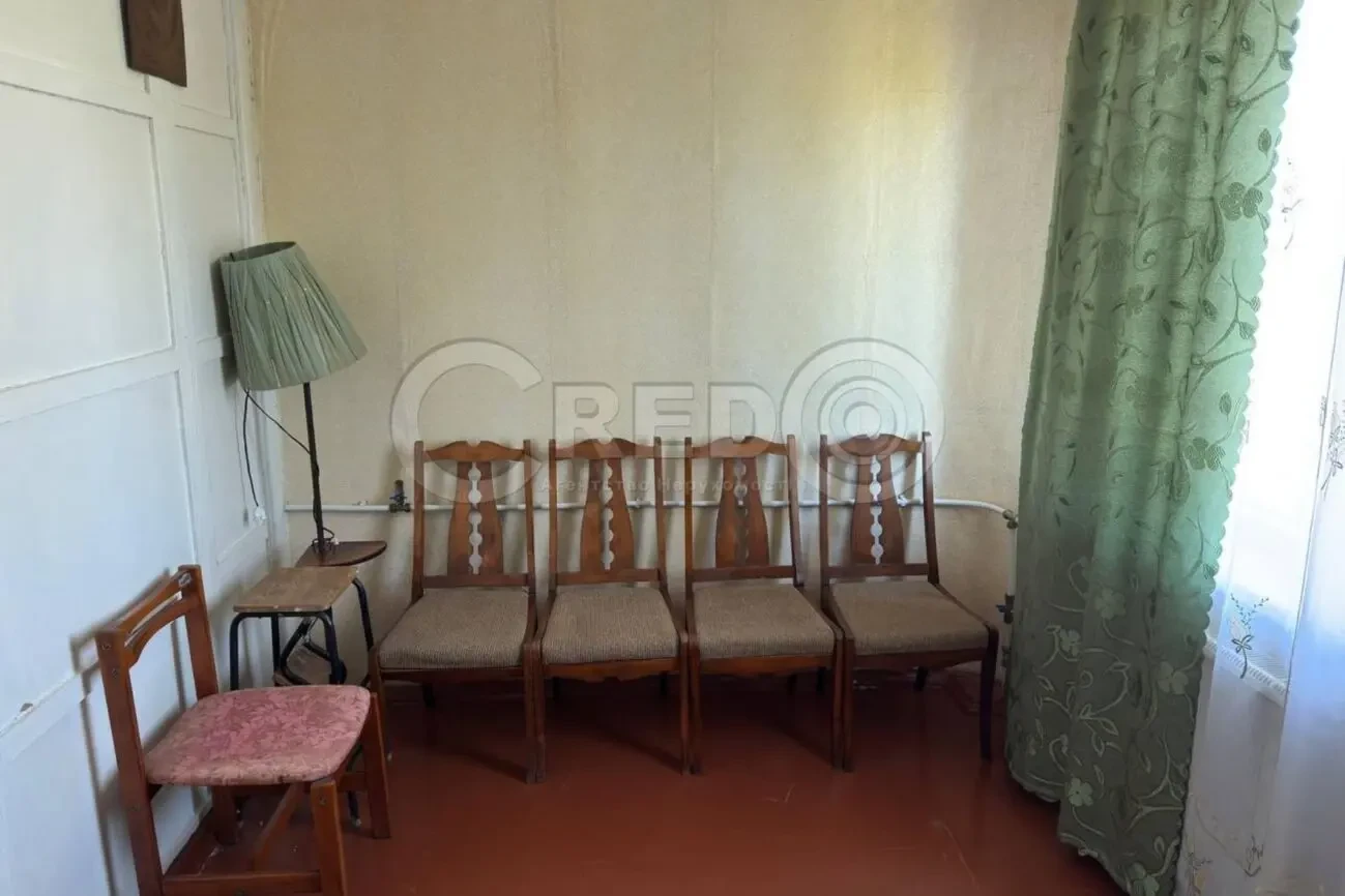 Продаж 3-кімнатної квартири, р-н Новинка 4