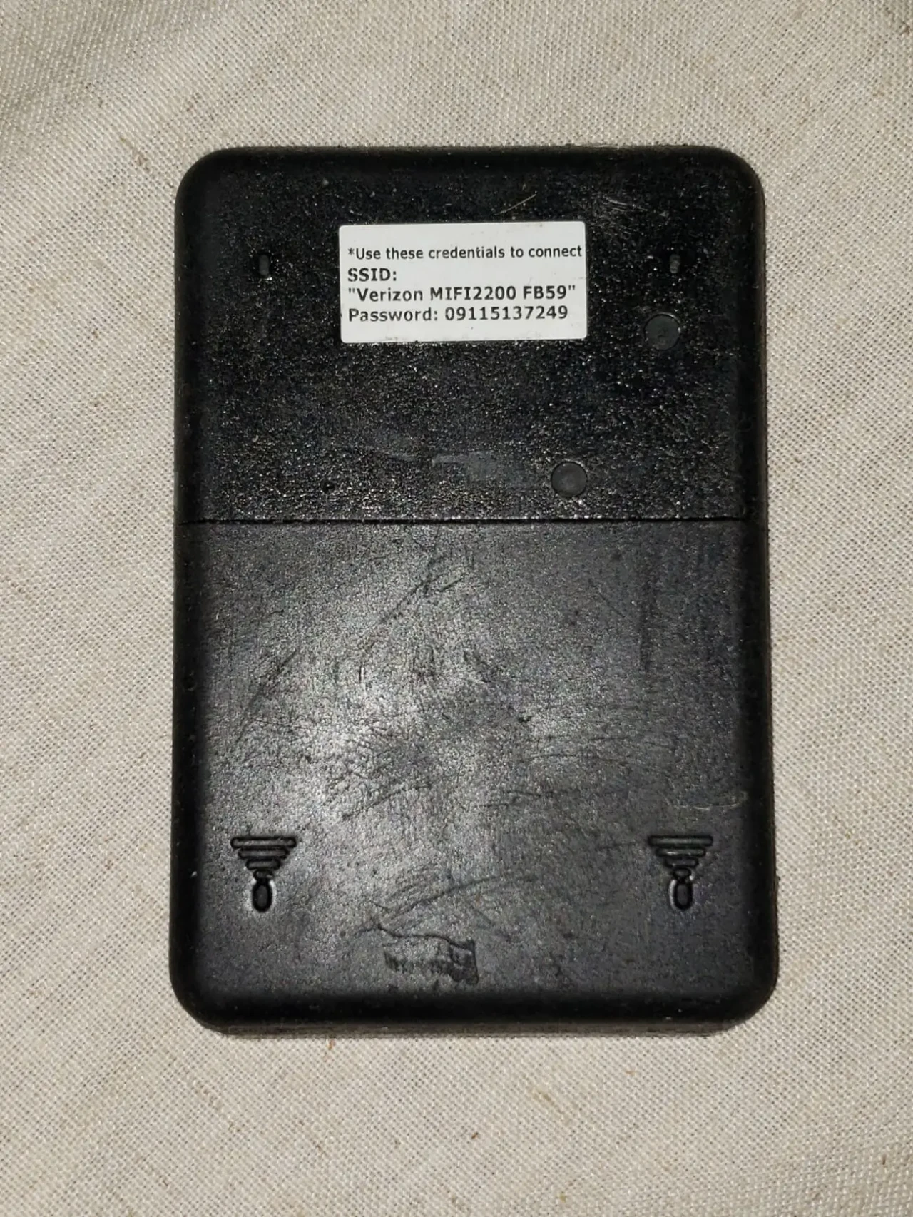 Мобильный 3G роутер Verizon MiFi 2200 2