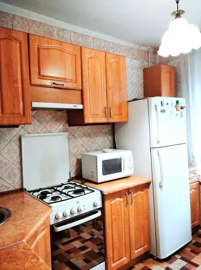 Продам 2-х комн.,ул.Бородинская 2