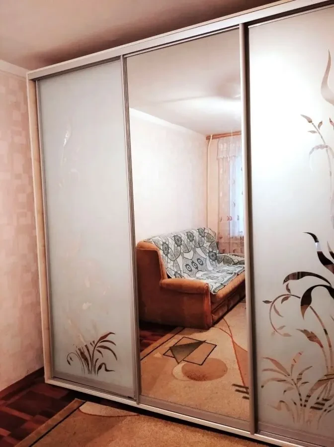 Продам 2-х комн.,ул.Бородинская 4