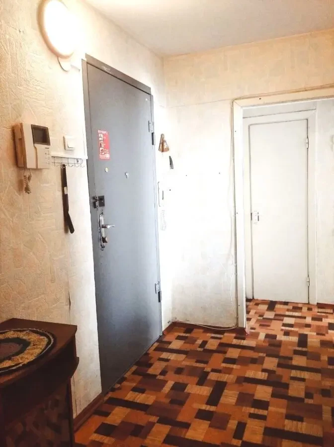 Продам 2-х комн.,ул.Бородинская 5