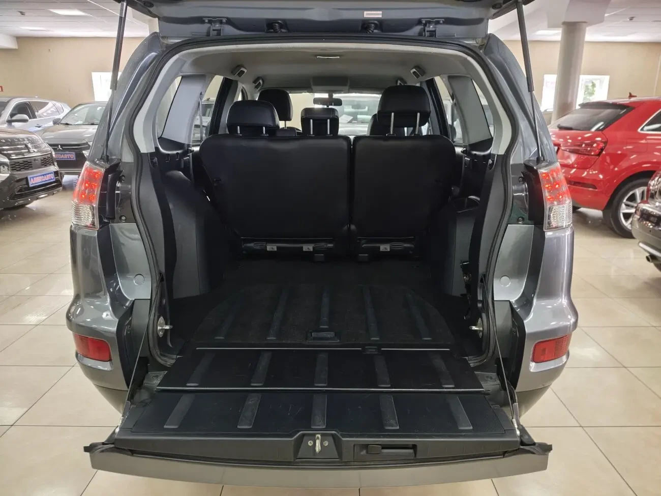 Mitsubishi Outlander 4WD 2.4і 16V 6AKПП 2010 р.в. (170 к.c.) 4