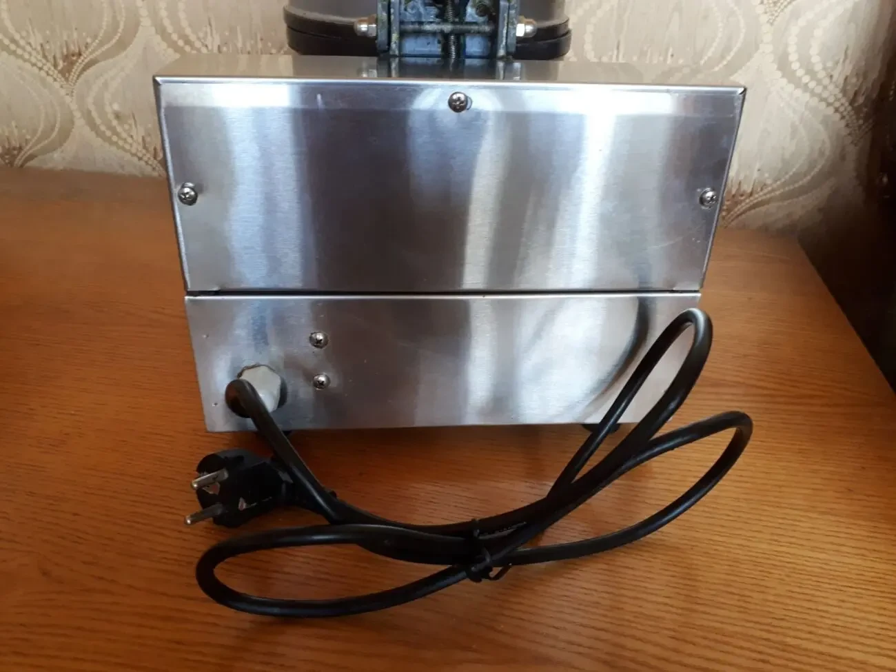 Вафельница для венских и бельгийских вафель Ankemoller HWB-1 7