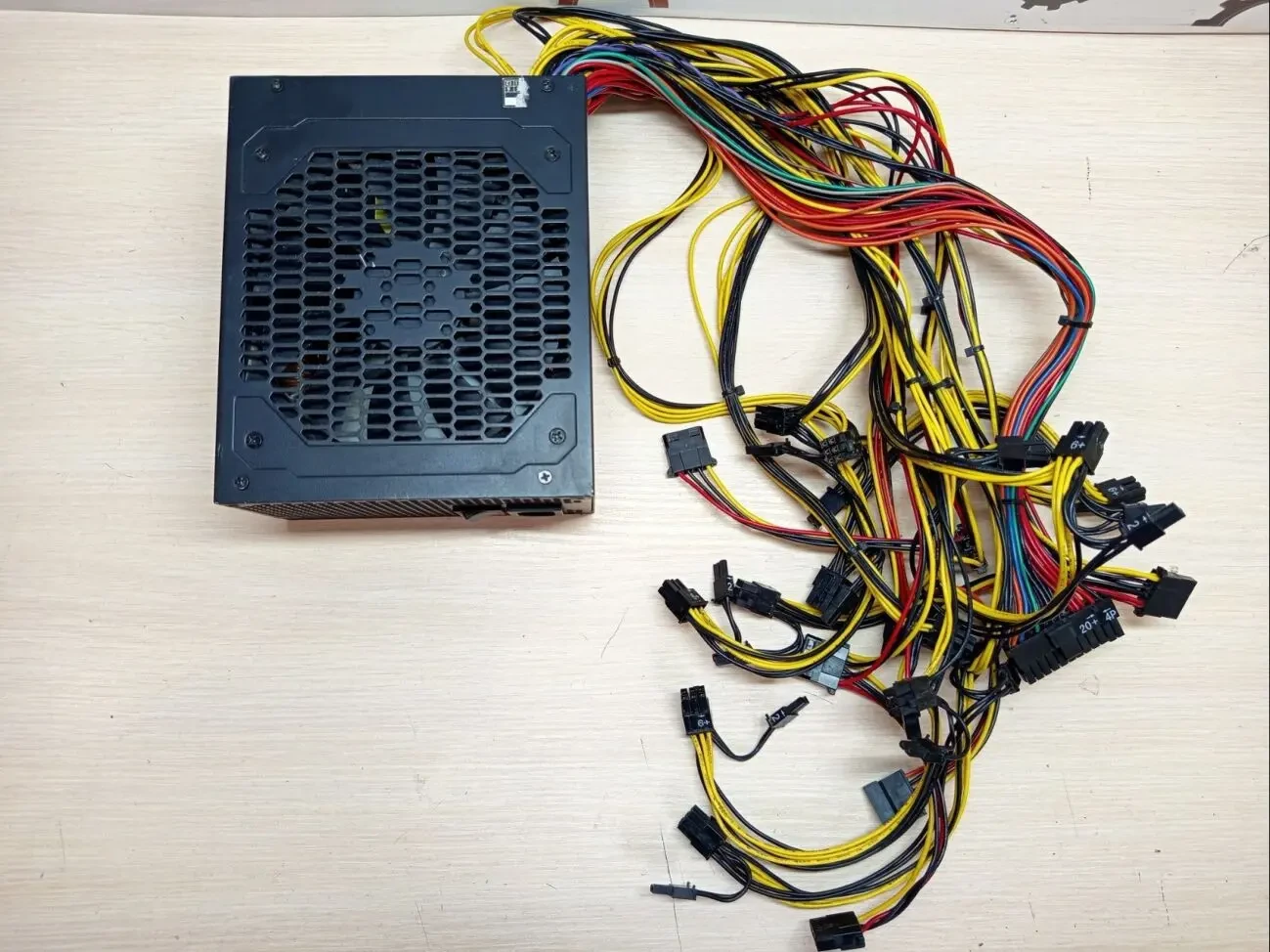 Блок живлення ATNG ETH-1200 1300W 80 plus Gold (ETH-1200) 4