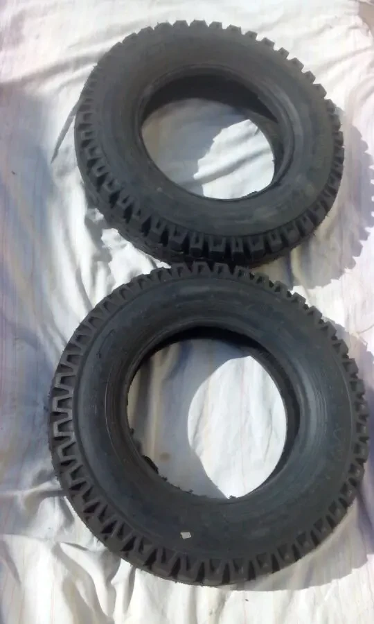 Продам дві нові автошини VIDA VV 23x5 PR8 Bulgaria, вантажна (індустріальна) для електрокари, автонавантажувача чи авто 3