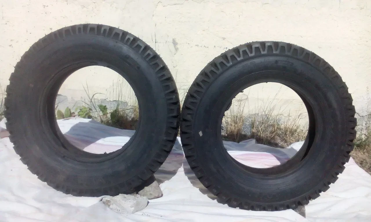 Продам дві нові автошини VIDA VV 23x5 PR8 Bulgaria, вантажна (індустріальна) для електрокари, автонавантажувача чи авто 5