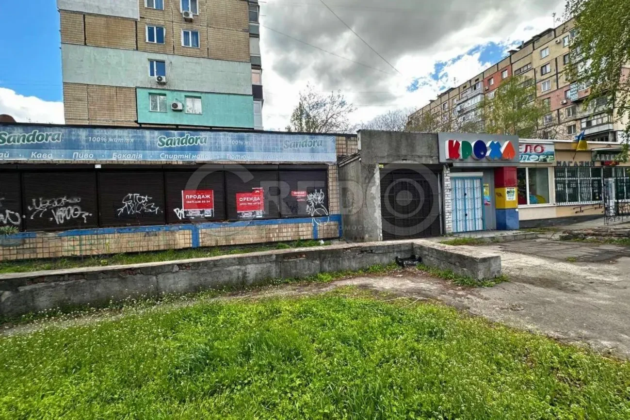 Продаж приміщення в окремо розташованій будівлі, вул. Чарівна 17 Квартал 2