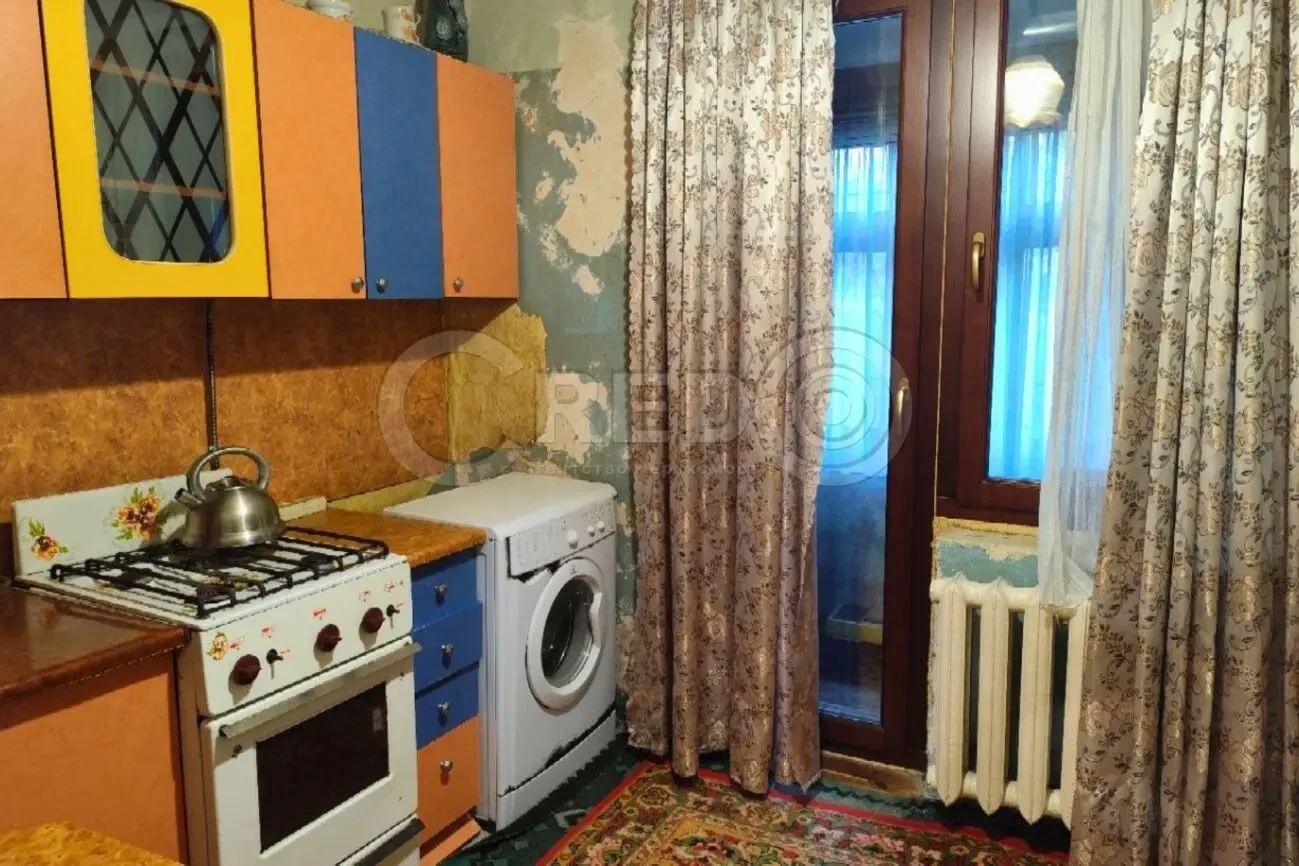 Продаж цікавої 1кімнатної квартири. м-н Гірницький 4