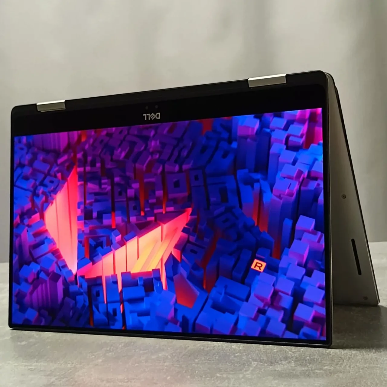 Ноутбук Dell Precision 5530 2-in-1 16/512 I5 відеокарта Amd Radeon Pro Wx Vega M Gl 4gb робоча станція