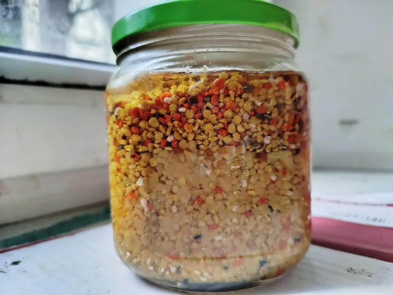 Бджолиний пилок з медом