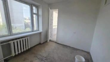 Продаж 3-кімн. квартири по вул.Льняній, бічна вул.І.Мазепи, Шевченківський р-н