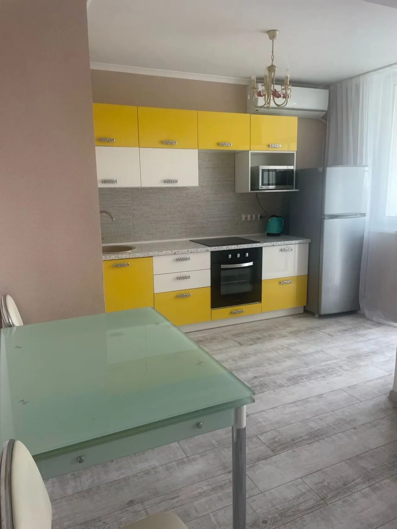 Сдам 2к квартиру 21000грн 3