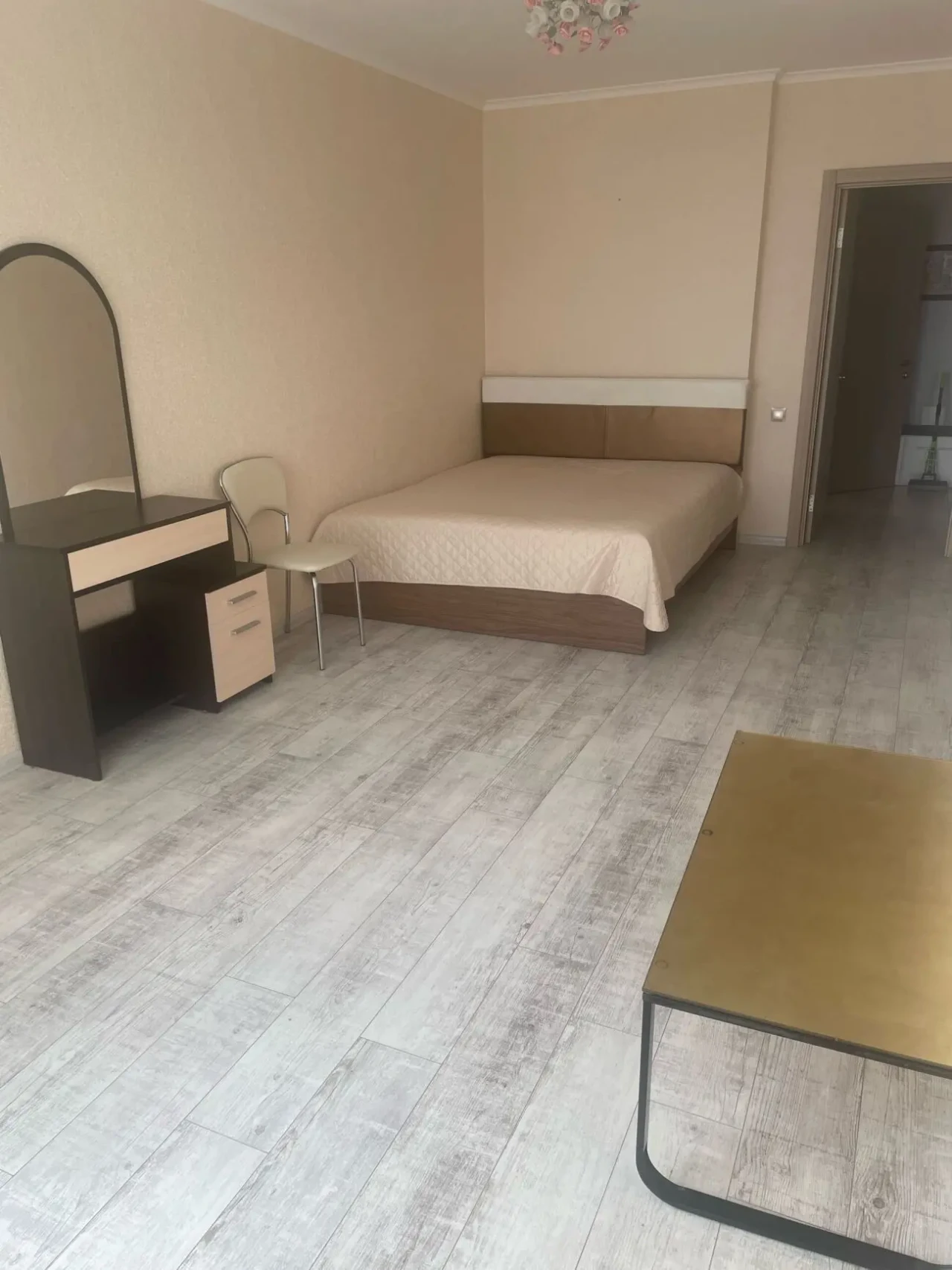 Сдам 2к квартиру 21000грн 5