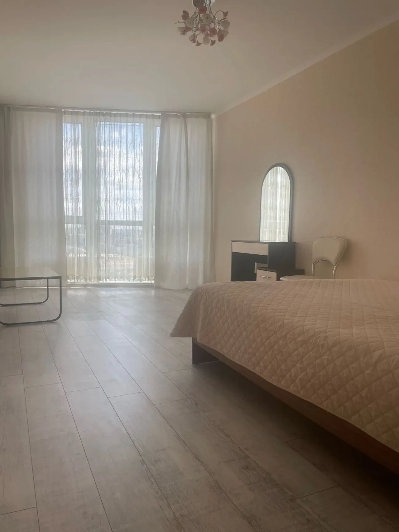 Сдам 2к квартиру 21000грн 4