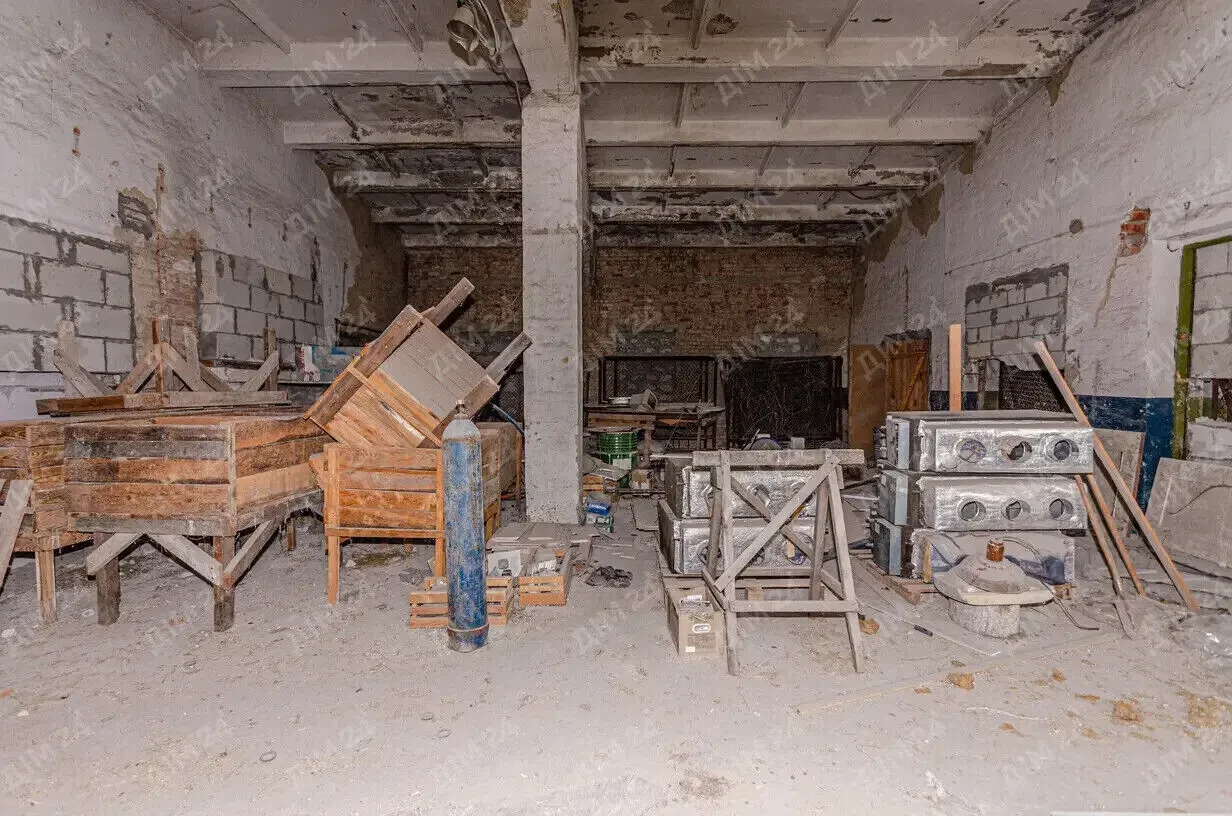 Продаж виробничої бази в с. Покровське 7