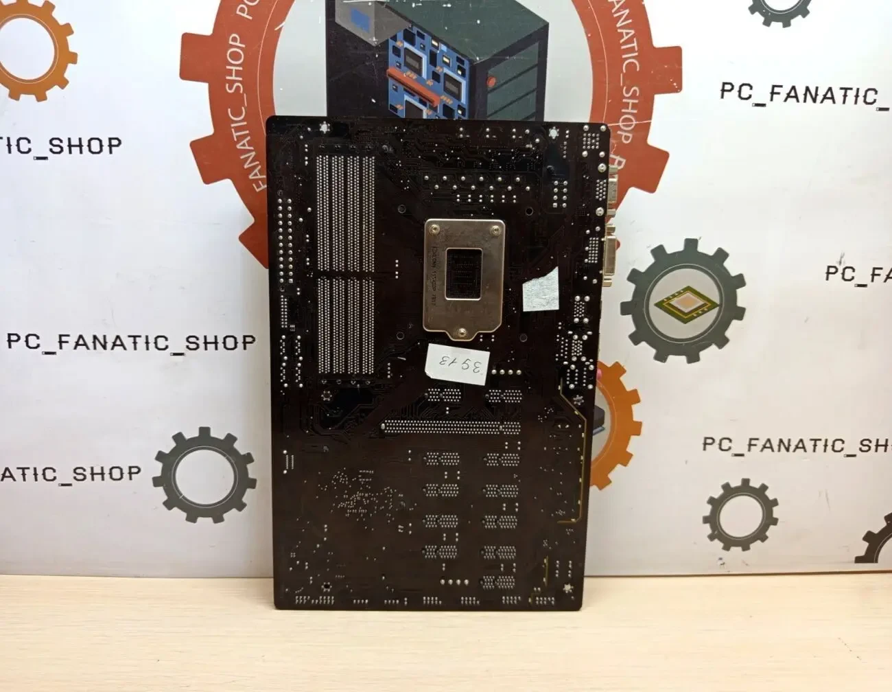 Материнська плата GIGABYTE GA-B250-FinTech Intel Celeron G3930 2