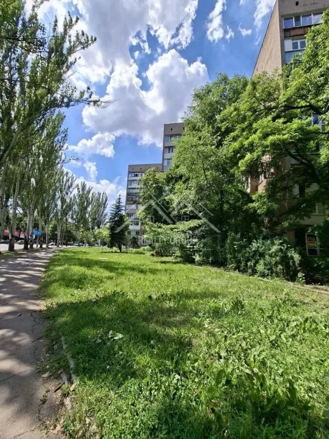 Продаж 4-к квартири на пр-ті Університетський (пр-т Гагаріна) 10
