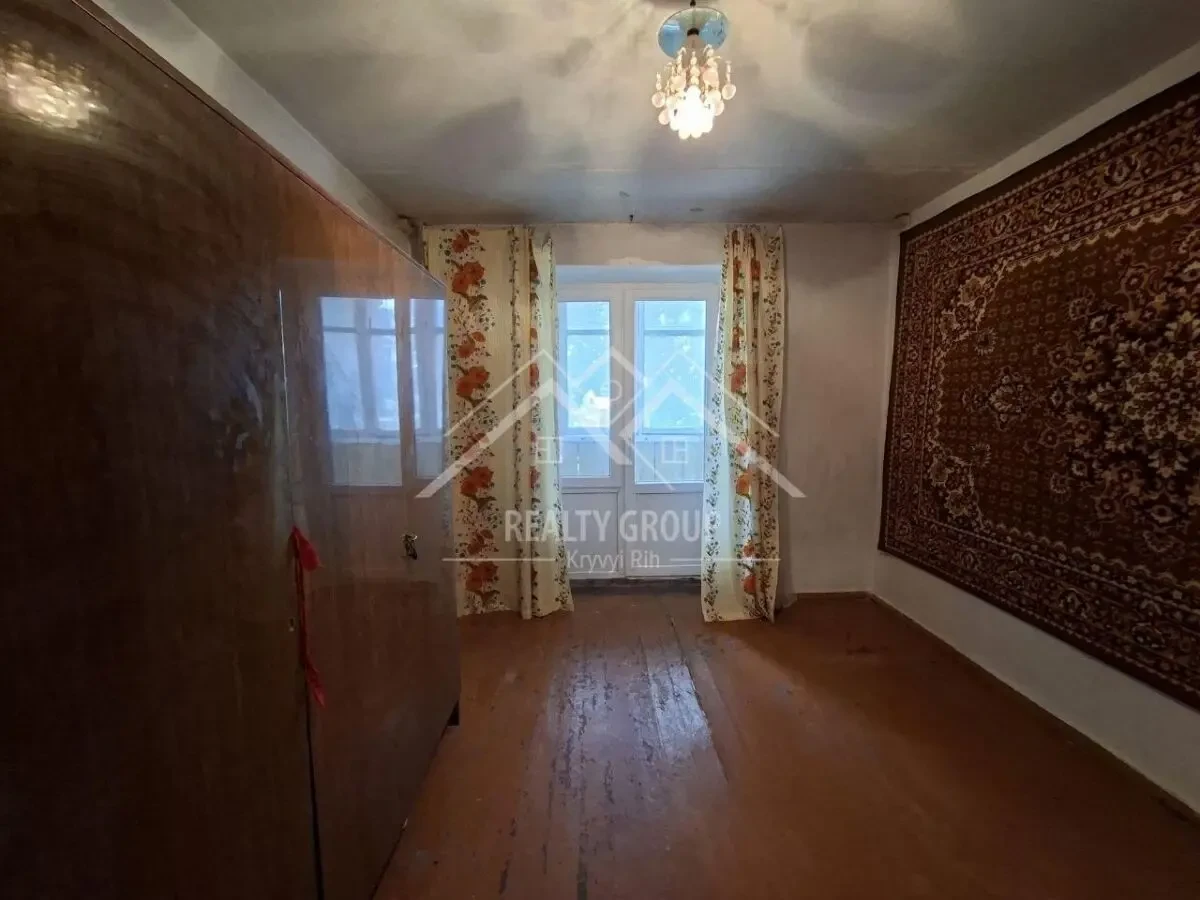 Продаж 4-к квартири на пр-ті Університетський (пр-т Гагаріна) 8