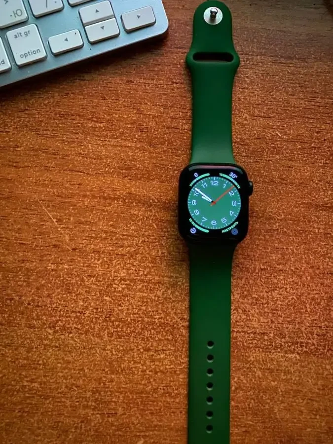 Продам Apple Watch Series 7 41mm. Green. Стан акумулятора 100% 4
