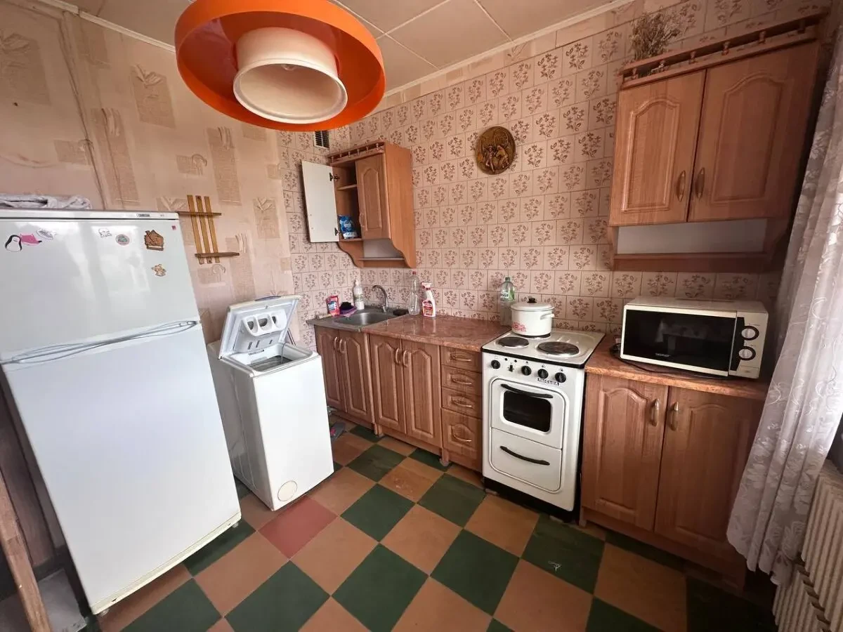 Продам видову 1 кімнатну квартиру на ж/м Перемога 2