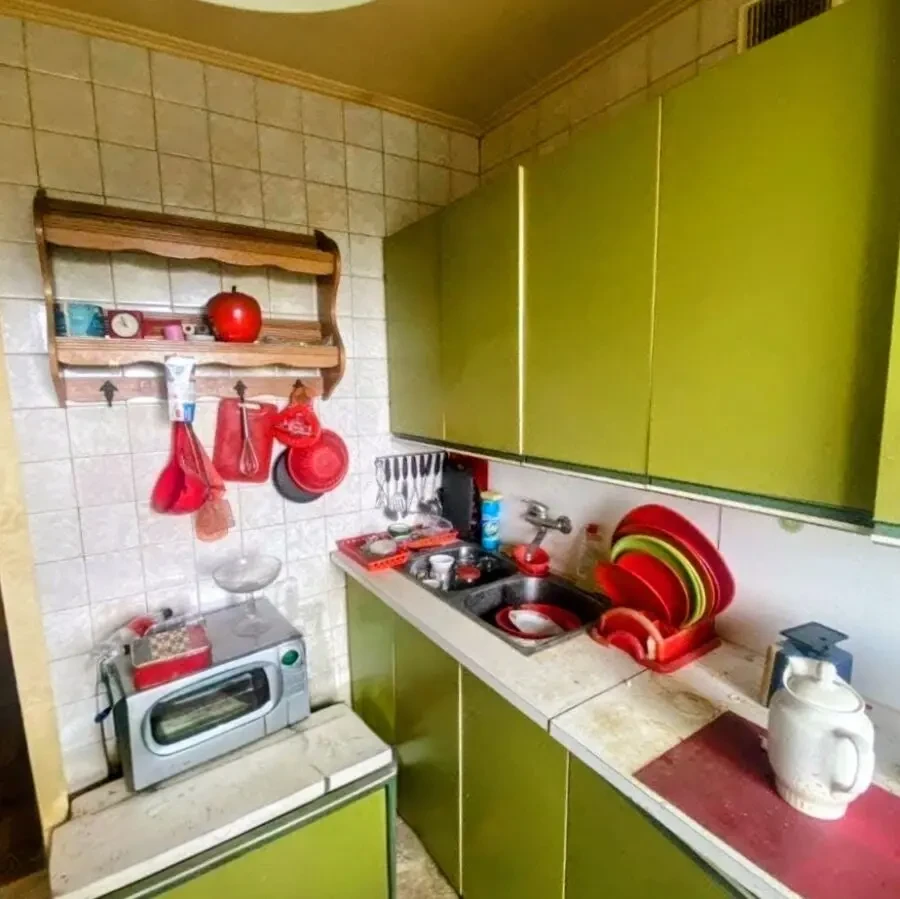 Продам недорого класну 2К квартиру у Харкові 3