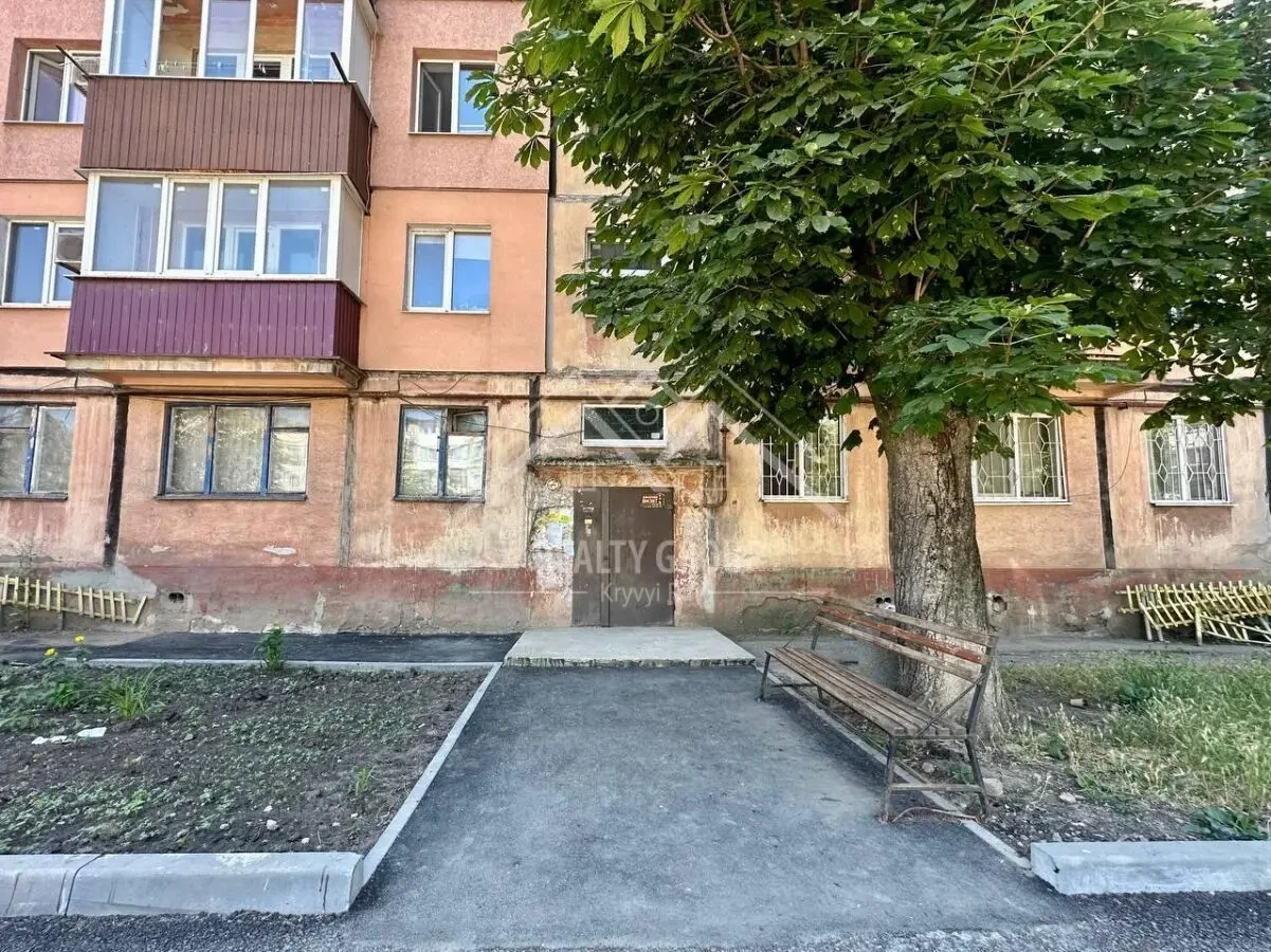 1-кімнатна квартира біля цирку, 4/5