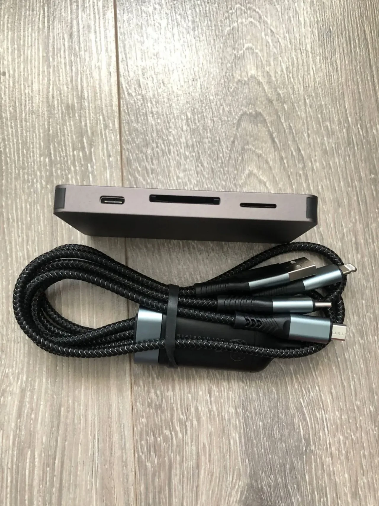 Док - станція Red Viper H3A-256GB , 128 GB ,USB HDMI Type C SD Card Slot Micro 4
