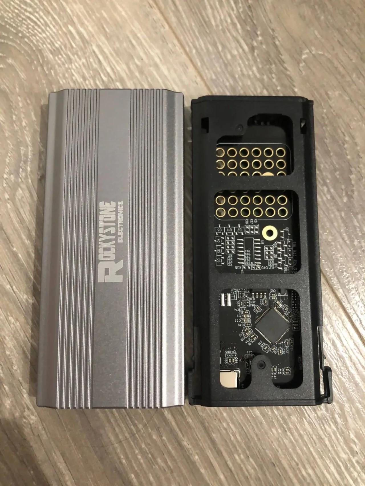 SSD NVMe 128gb Rockystone з металевим корпусом кишеня 3