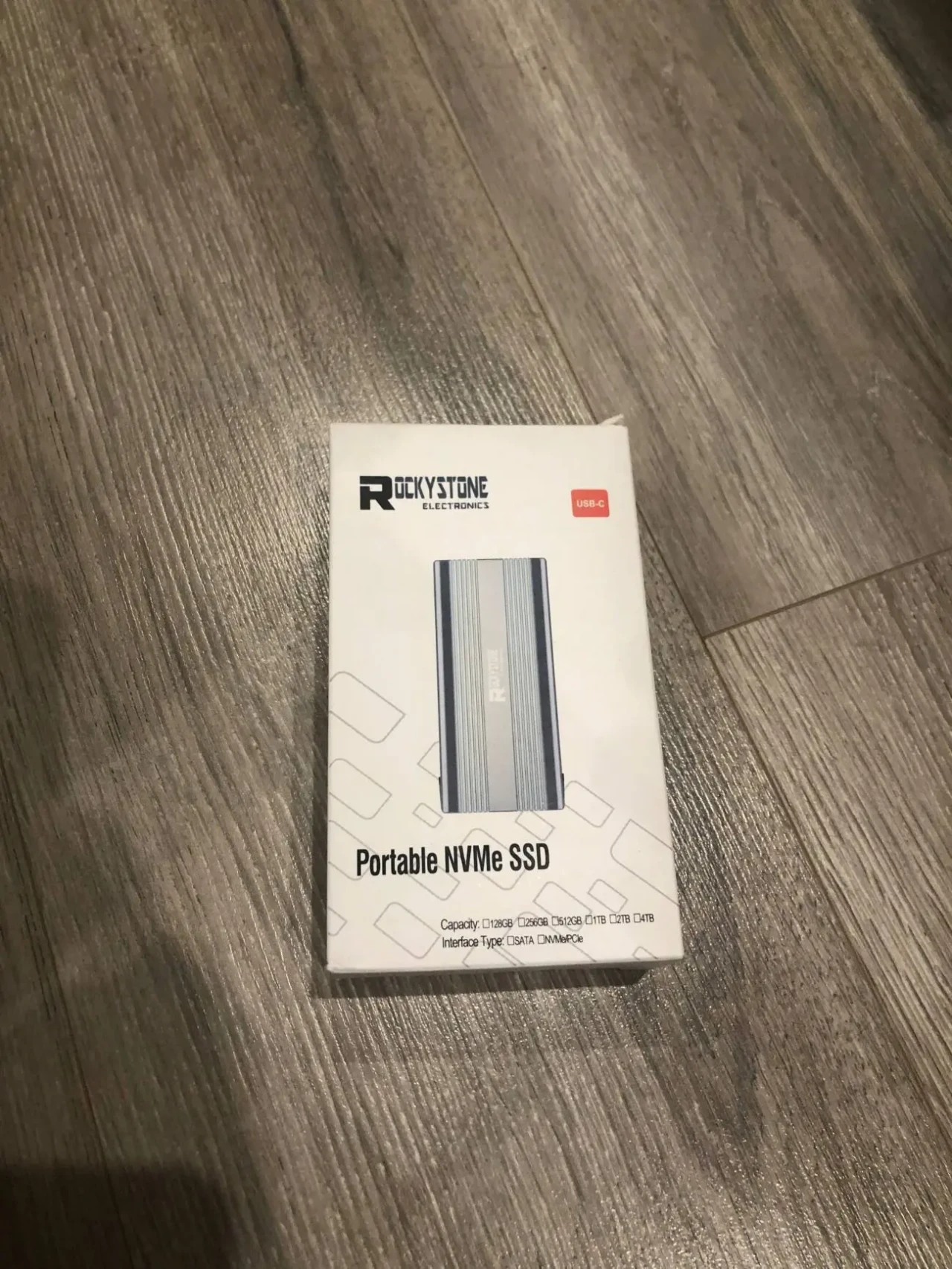 SSD NVMe 128gb Rockystone з металевим корпусом кишеня 10