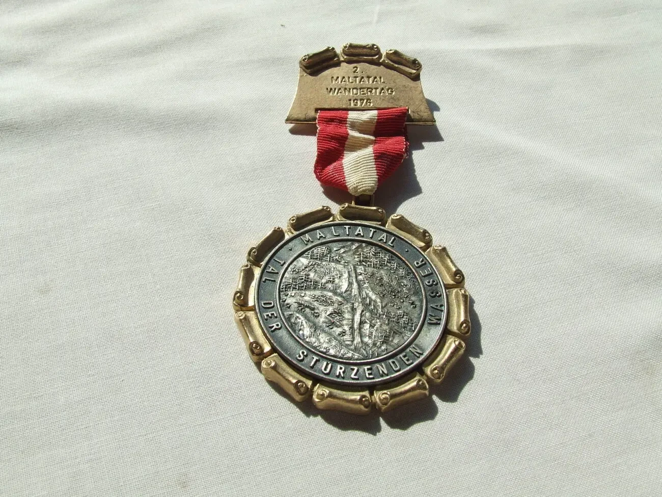 Медаль Мальтинська долина 1976 року розмір 6 см. вага 90 грамм. Австрія 9