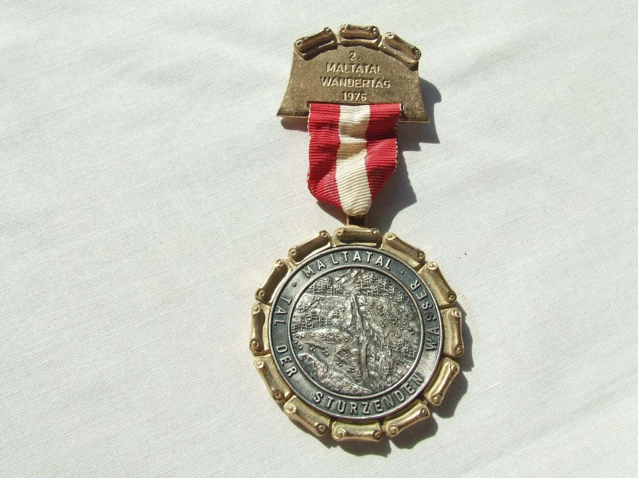 Медаль Мальтинська долина 1976 року розмір 6 см. вага 90 грамм. Австрія