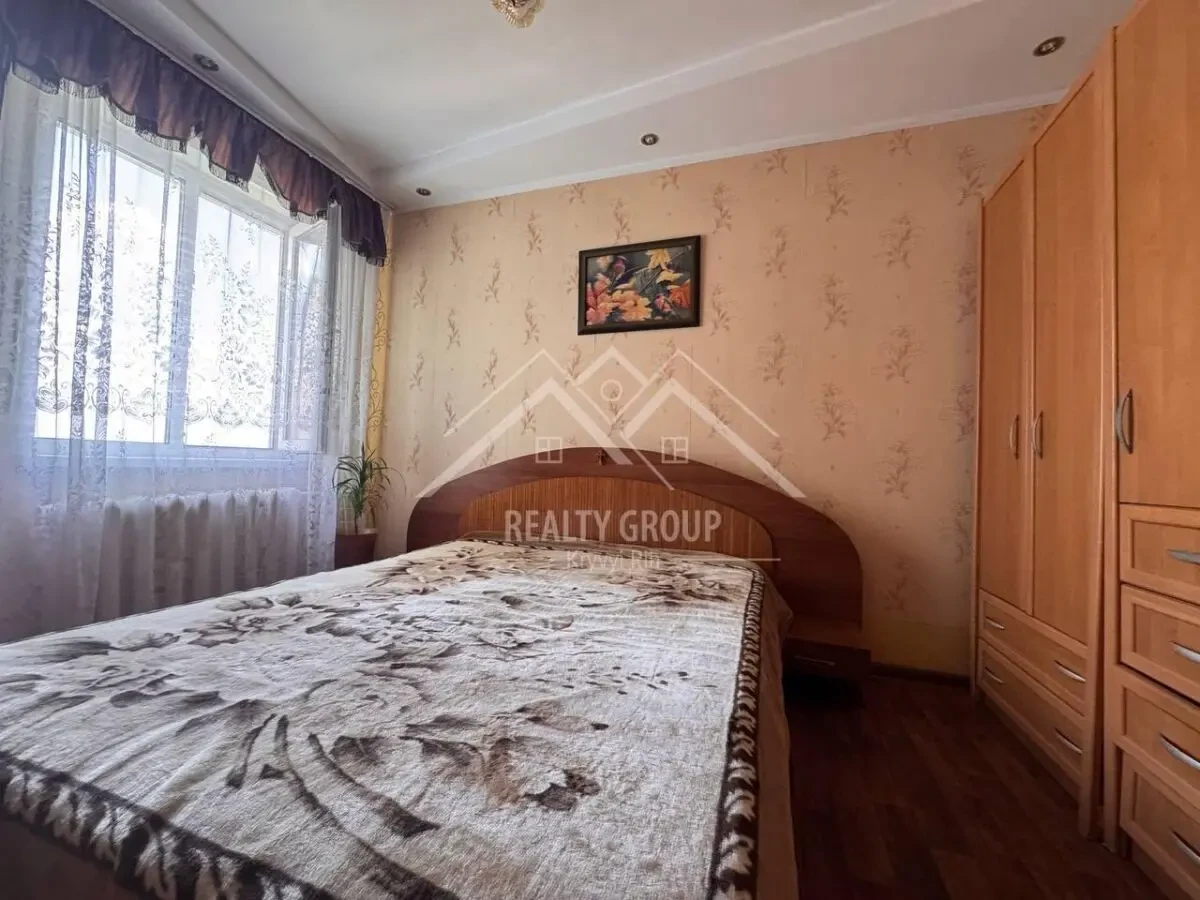 Продається простора 4-кімнатна квартира для великої родини! вул. Павла Глазового, 26 8