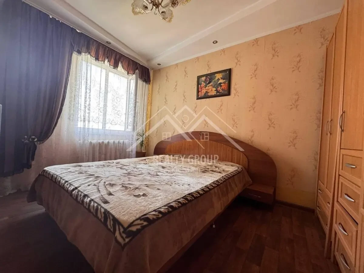 Продається простора 4-кімнатна квартира для великої родини! вул. Павла Глазового, 26 9