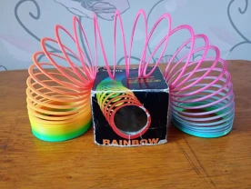 Игрушка пружинка, слинки Радуга (rainbow) - оригинал 90-е - произведено в Тайване.