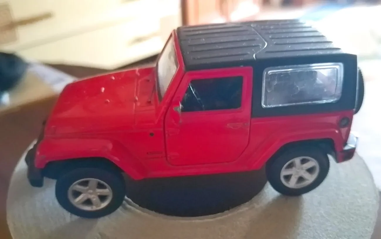 1:42 Модель Jeep Wrangler