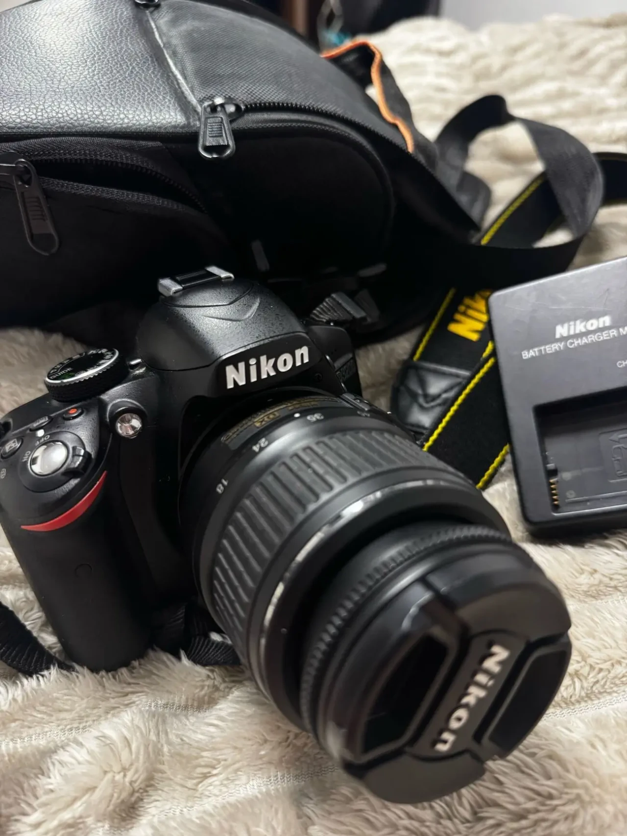 Продам фотоапарат Nikon d3200
