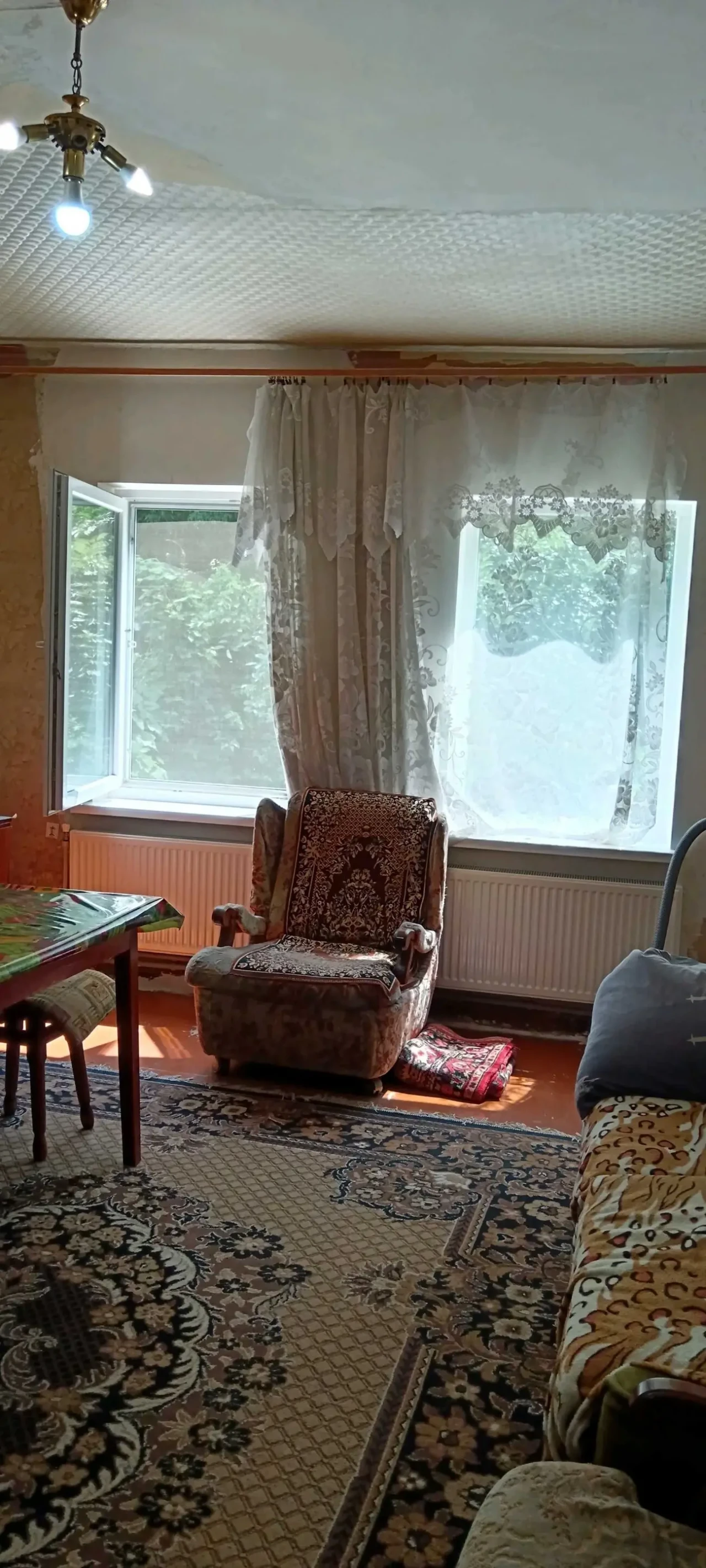 Продам домоволодіння,в центрі міста. 6