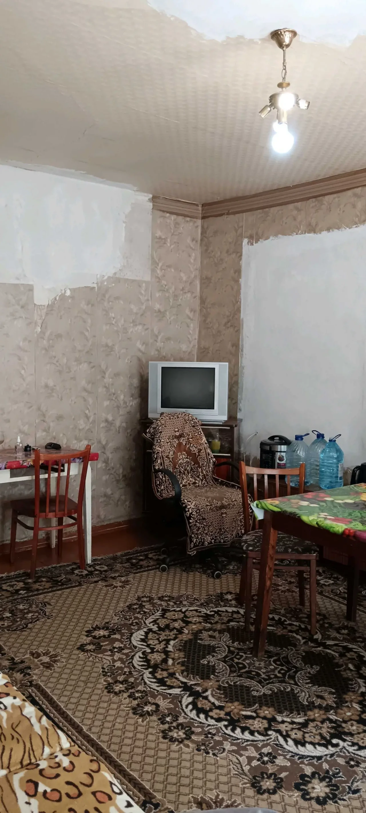Продам домоволодіння,в центрі міста. 8