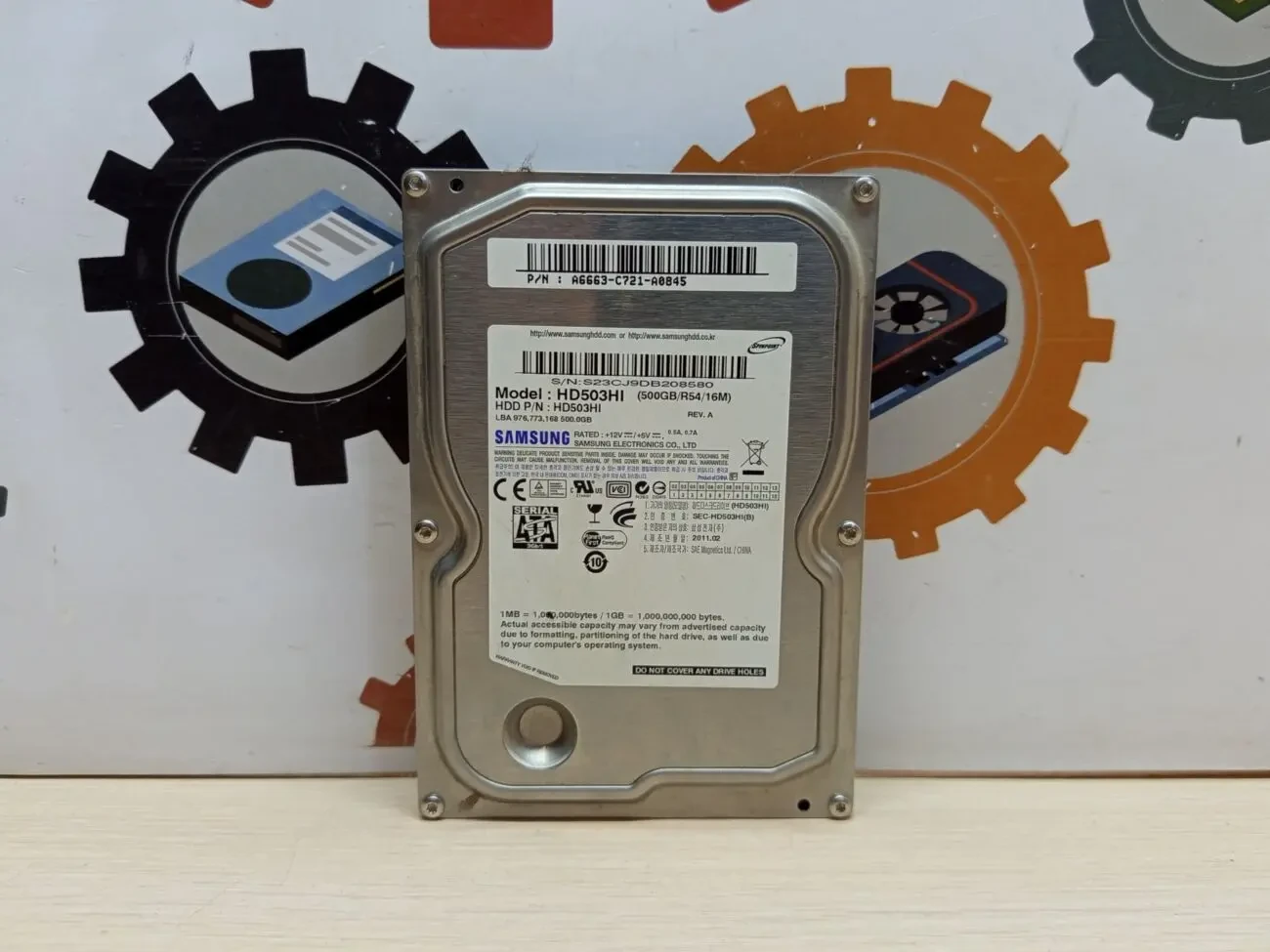 Жорсткий диск 500 ГБ Samsung (3.5", 5400 об/хв, 16 МБ, SATAII, HD503HI)