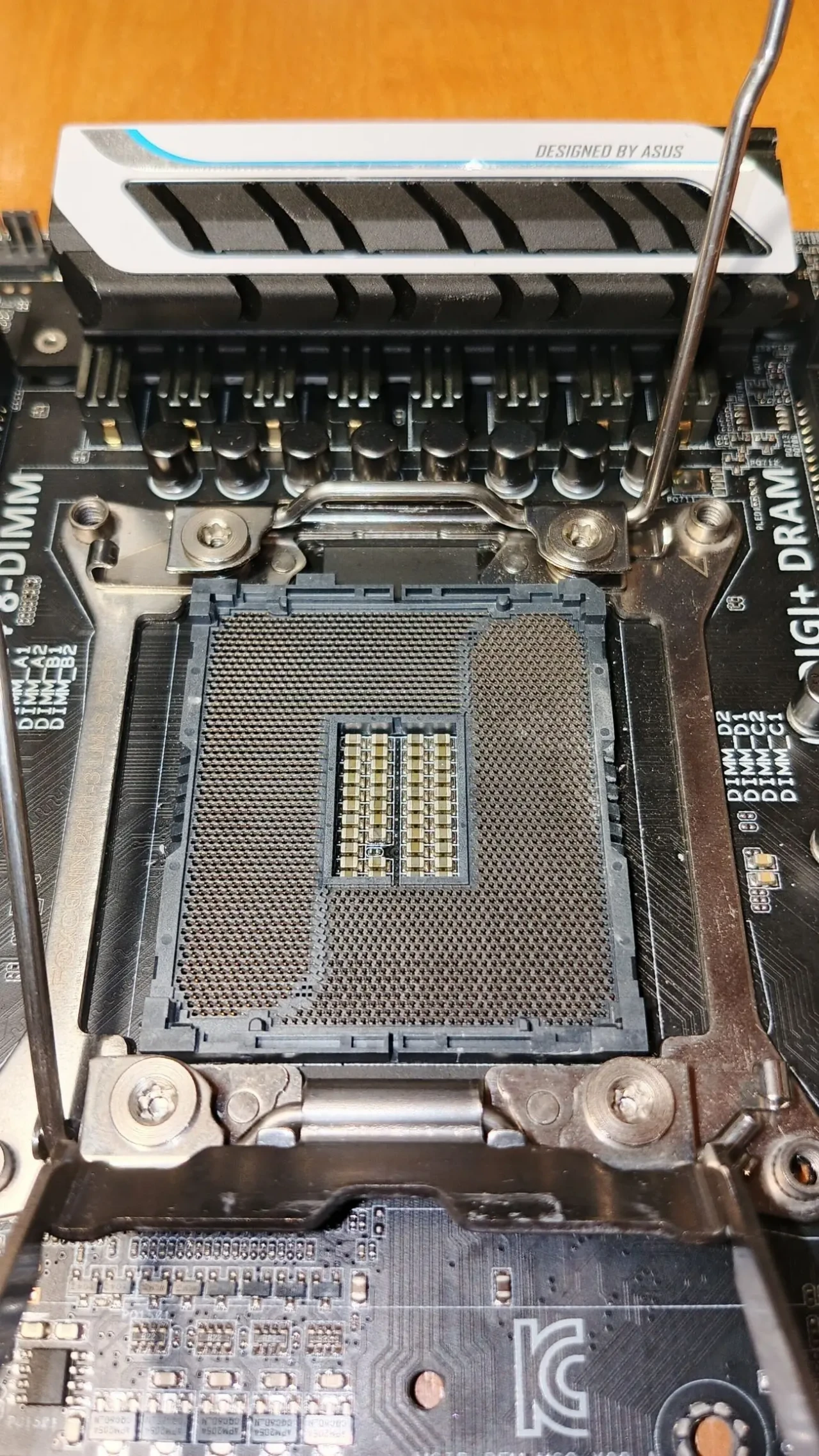 Топовая Материнская плата Asus X99-A (s2011-3, Intel X99, PCI-Ex16) 2